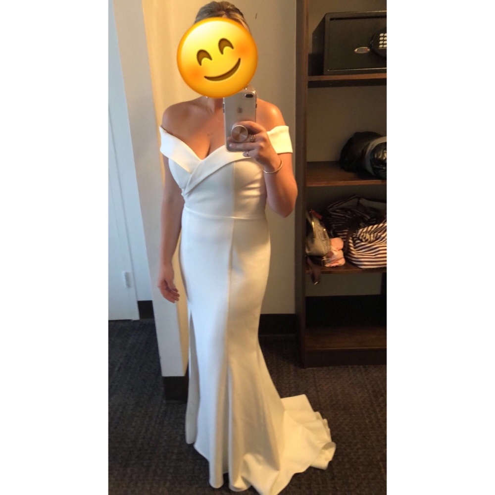 Jarlo London Bella dress